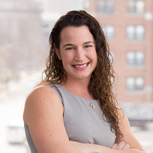 Holly Struve Headshot